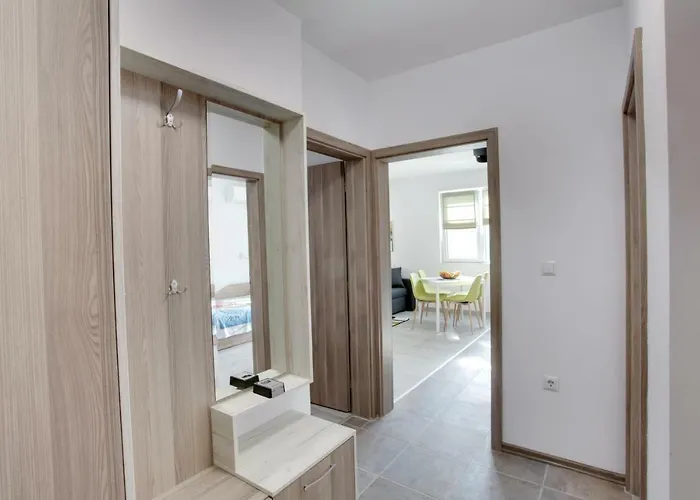 Apart Apartments Апартаменти