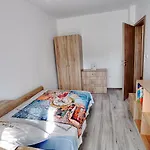 Apart Apartments Апартаменты *
